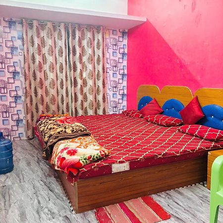 Shivalay Paying Guest House バラナシ エクステリア 写真