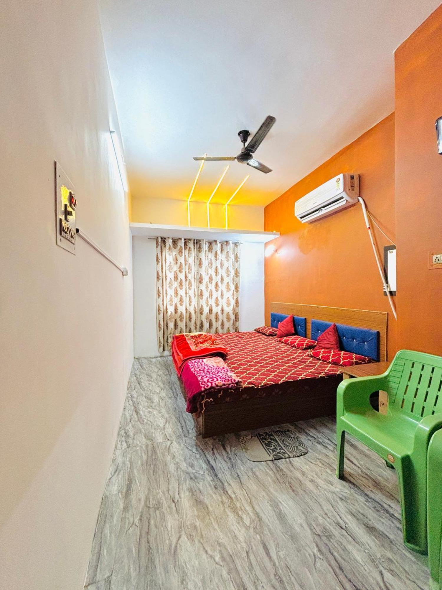Shivalay Paying Guest House バラナシ エクステリア 写真