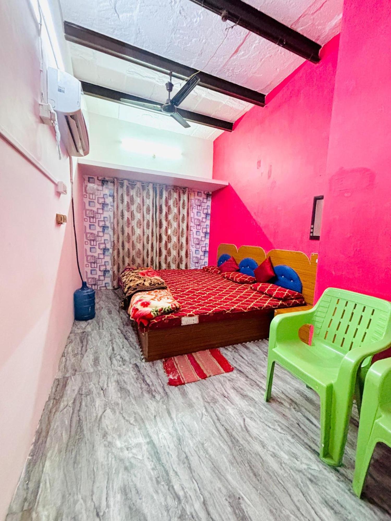 Shivalay Paying Guest House バラナシ エクステリア 写真