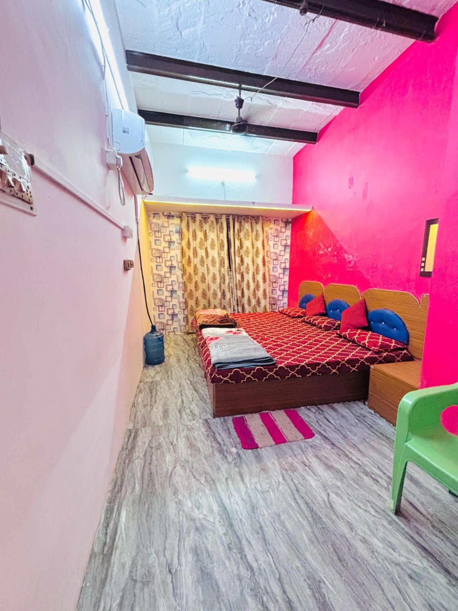 Shivalay Paying Guest House バラナシ エクステリア 写真