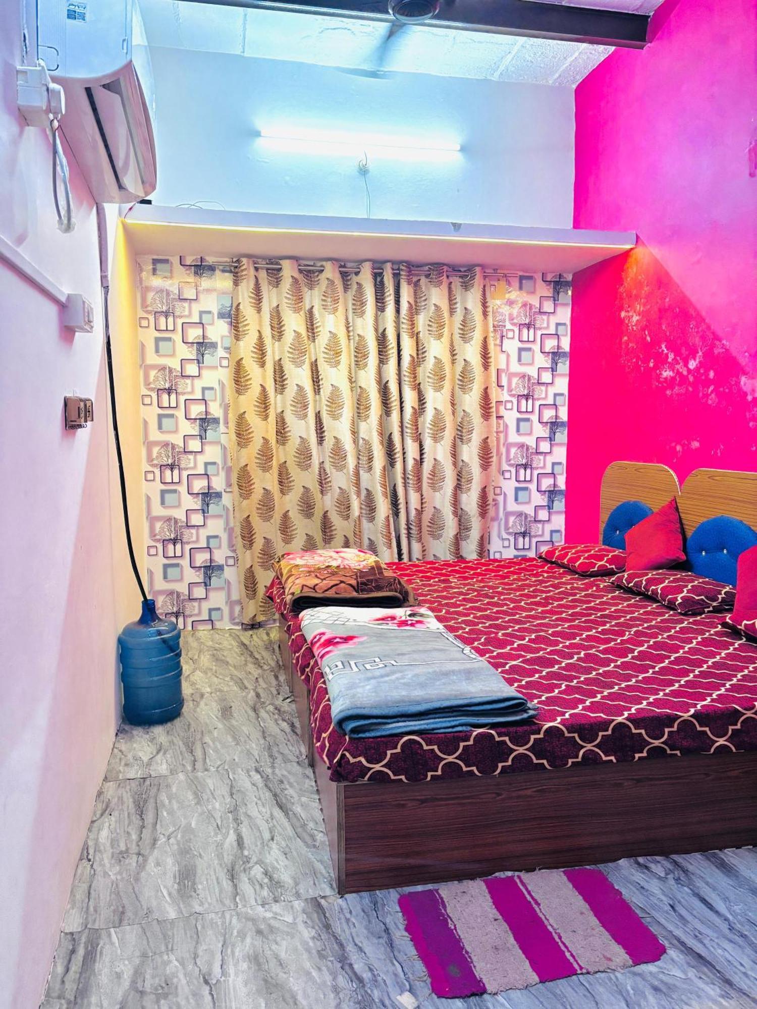 Shivalay Paying Guest House バラナシ エクステリア 写真