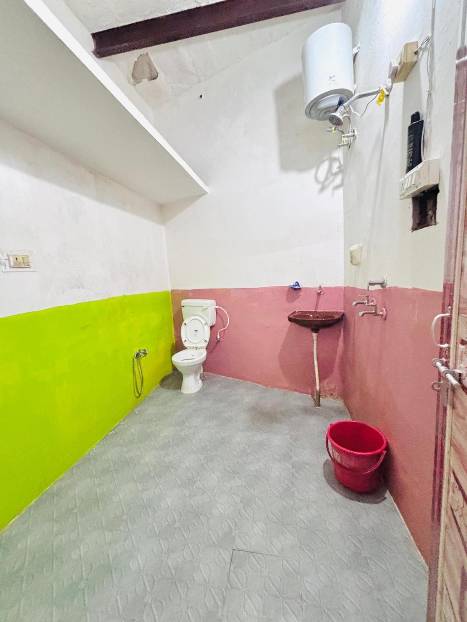 Shivalay Paying Guest House バラナシ エクステリア 写真