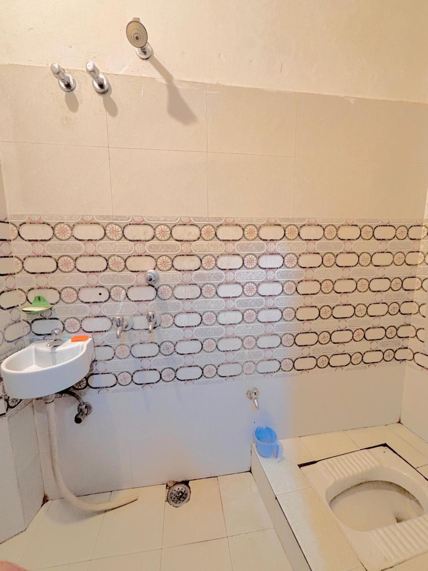 Shivalay Paying Guest House バラナシ エクステリア 写真
